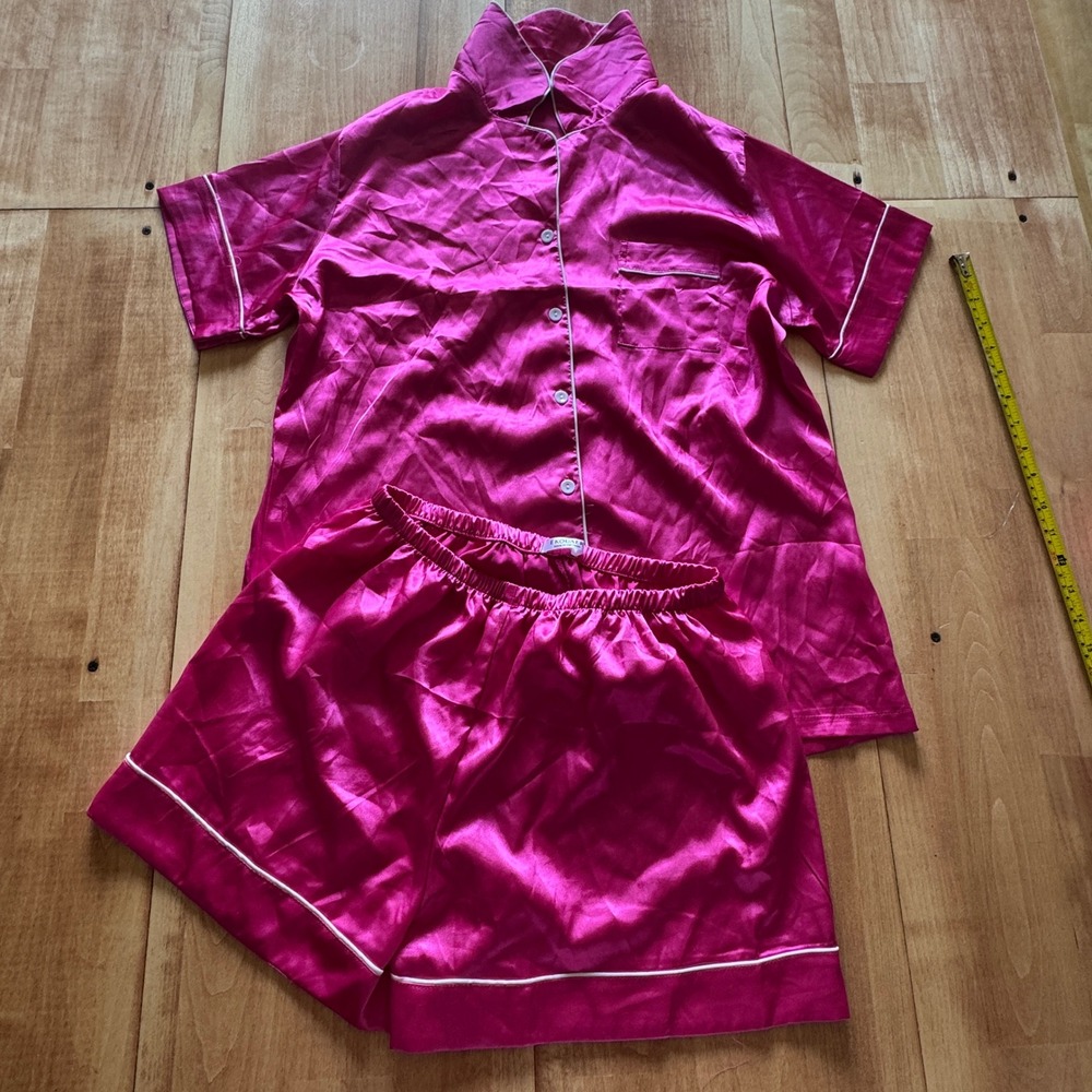 Ekouaer Womens Hot Pink Satin Pajama Set Short Sleeve Button Down Shorts Size M